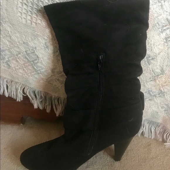 Black Swede 3” Heel Boots Size 10M. - Picture 2 of 4